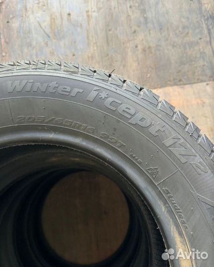 Hankook Winter I'Cept iZ 2 W616 205/65 R16 99T