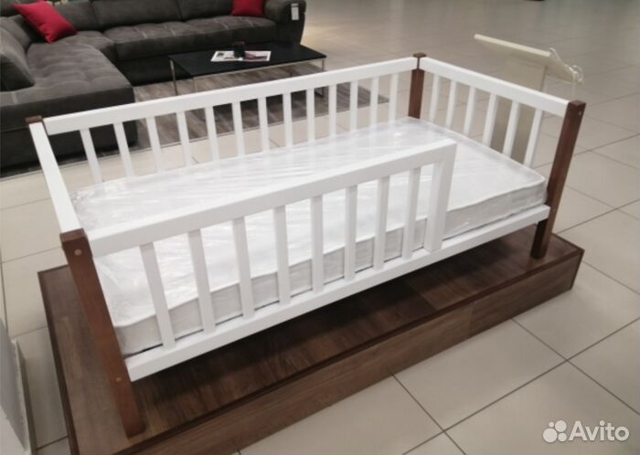Кроватка с бортиком сингл берёза для малыша