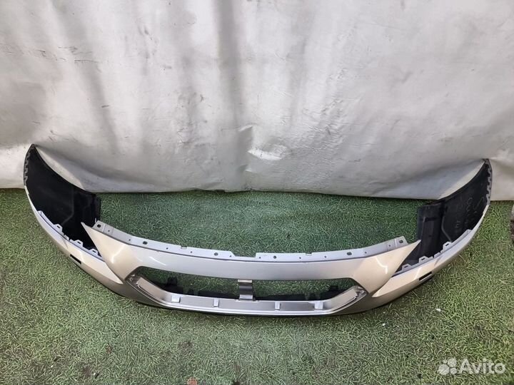Передний бампер Subaru Outback 2014-2017