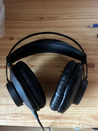 Проводные наушники akg