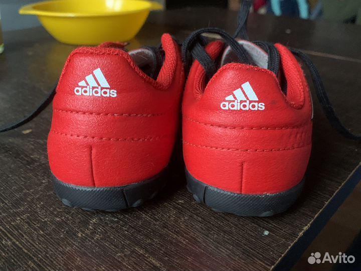 Футбольные кроссовки adidas оригинал