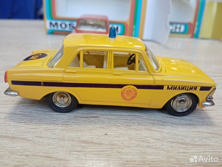 Модель автомобиля москвич СССР в масштабе 1/43