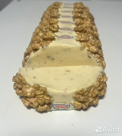 Сыр-рулет с грецким орехом