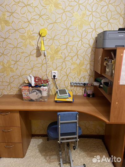 Компьютерный стол