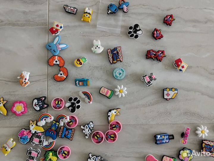 Джибицы для crocs ноинка