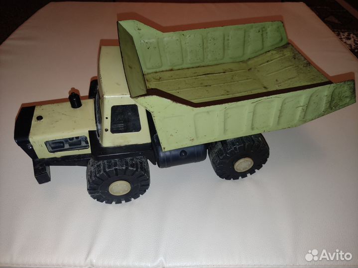 Игрушка грузовик жесть СССР бмз самосвал карьерный