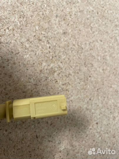 Подушка двигателя VAG 8R0199381AK Оригинал