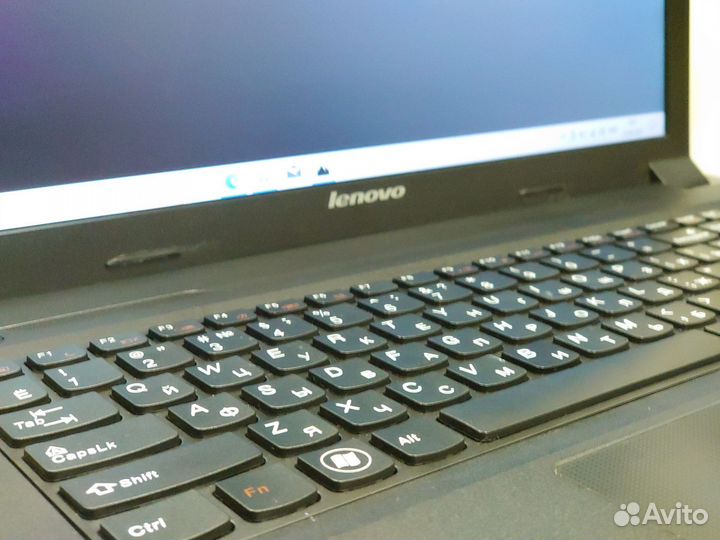 Шустрый ноутбук Lenovo intel 2,40GHz 4/750Gb