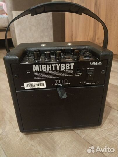 Гитарный комбоусилитель Nux Mighty 8BT