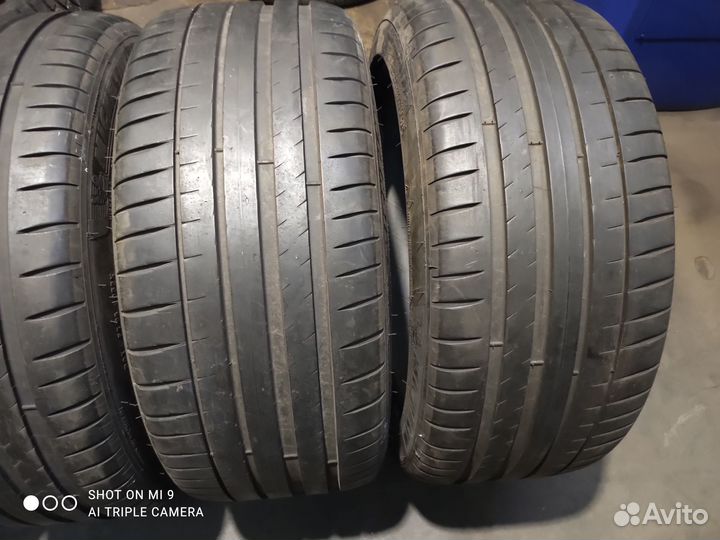 Michelin Pilot Sport 4 245/40 R18