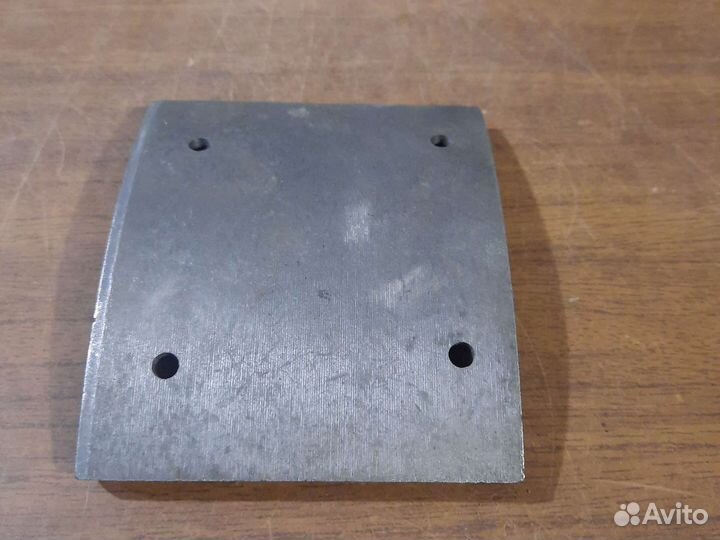 Колодка стояночного тормоза Т-150 (сталь)