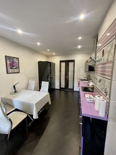 3-к. квартира, 87,8 м², 2/4 эт.