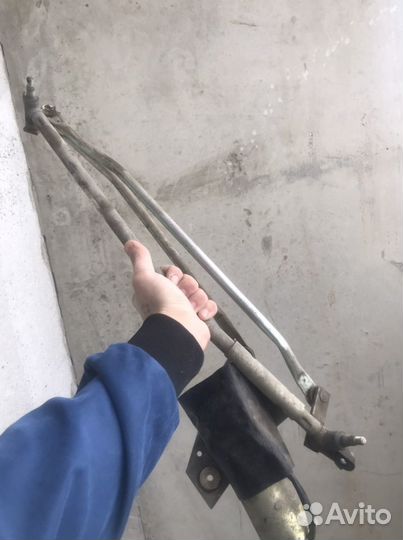 Трапеция дворников ваз priora с моторчиком
