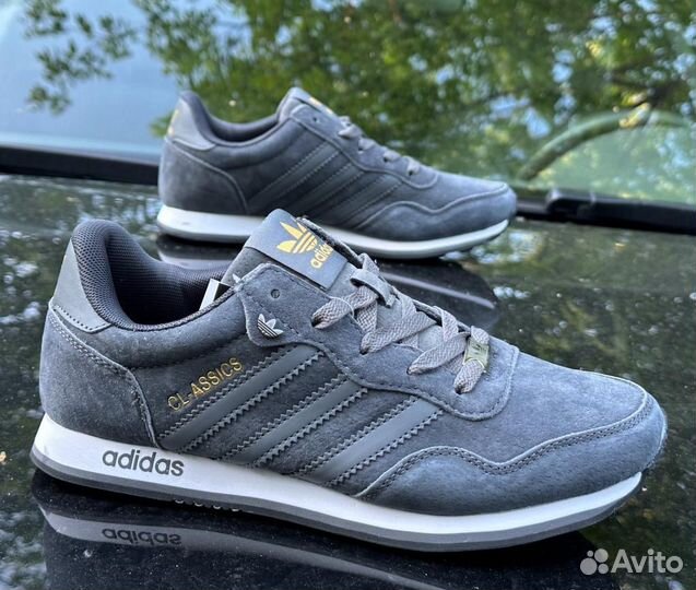 Кроссовки Adidas