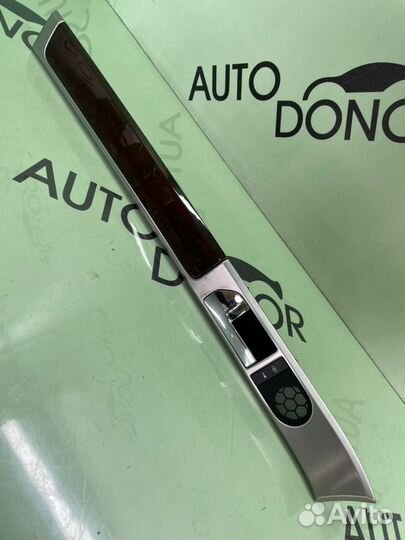 Накладка двери передняя левая Volkswagen Touareg