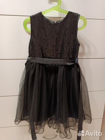 Нарядное платье