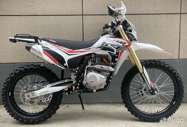 Мотоцикл BSE Z3 Gold Red новый