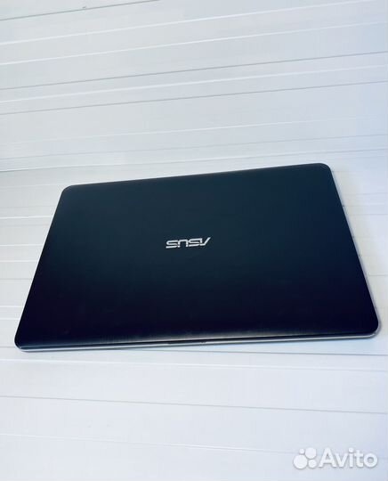 Отличный ноутбук для учебы и игр/core i3-5005/500