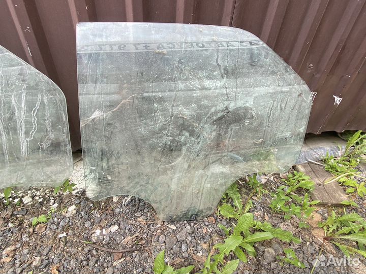 Заднее Стекло на Рено Логан 2007