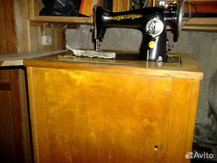 Швейная машинка