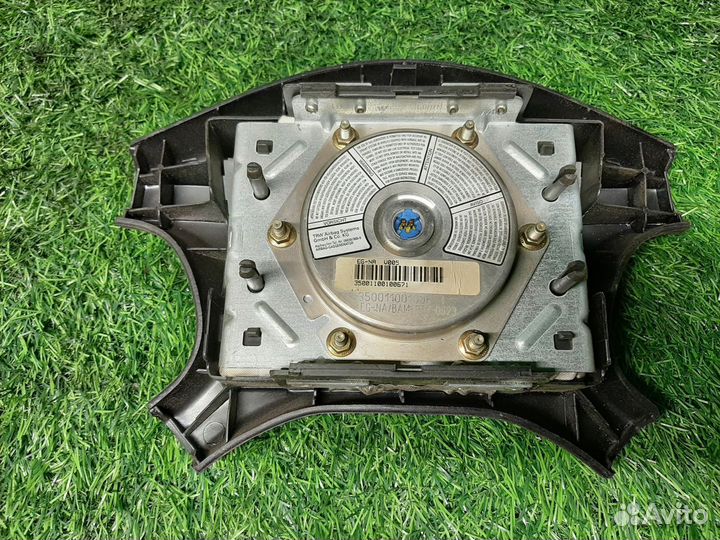 В наличии:Подушка безопасности Toyota Avensis 1