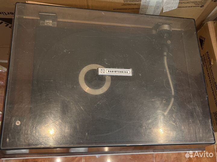 Проигрыватель винила радиотехника 001