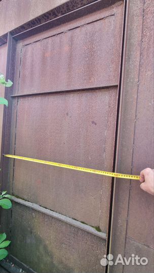 Ворота гаражные металлические распашные