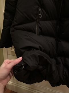 Черный Пуховик с меховым воротником