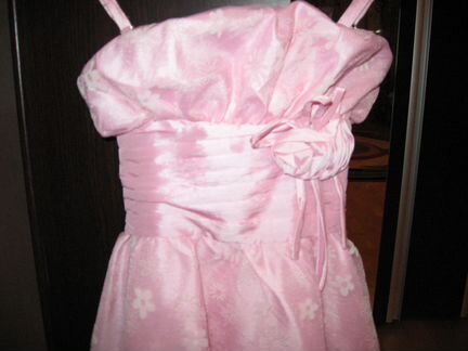 Платье нарядное