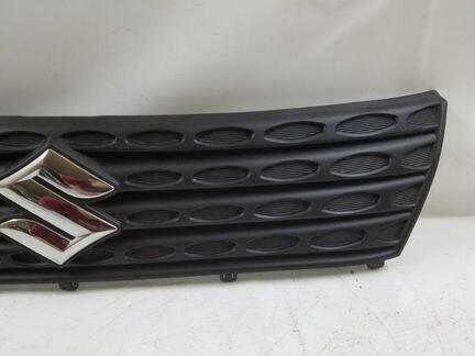 Решетка радиатора Suzuki Vitara 2