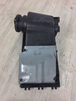 Крышка корпуса воздушного фильтра левая верхняя Vw