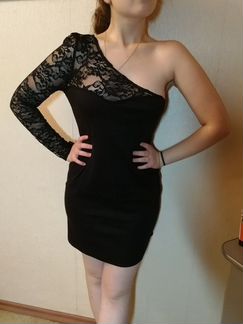 Платье коктельное с одним рукавом, р. 44-46