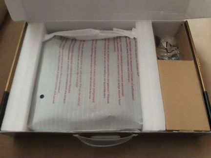 Цифровая фоторамка Intenso Media Gallery 9,7 новая