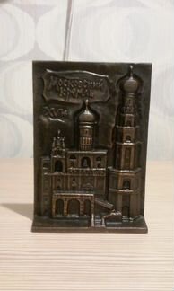 Барельеф