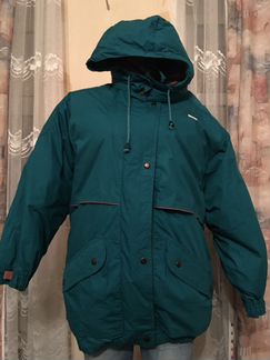 Пуховик новый с подстежкой