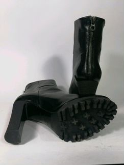 Ботильоны Nursace новые