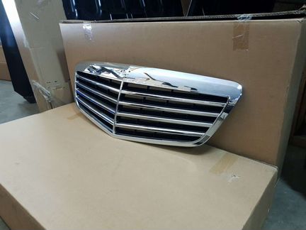 Рещетка радиатора мерседес 221