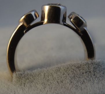 Кольцо Золото 750 Бриллианты