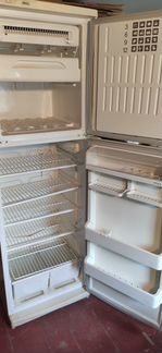 Холодильник Стинол нофрост