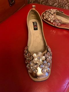 Продам новые кожаные Итальянские туфли 39 р