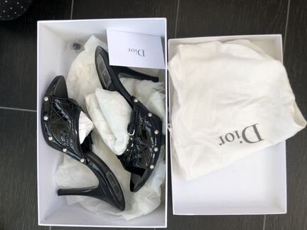 Лаковые черные туфли Dior