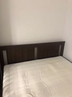 Кровать двухспальная с матрасом