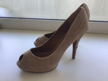 Туфли Zara. Замша. Новые