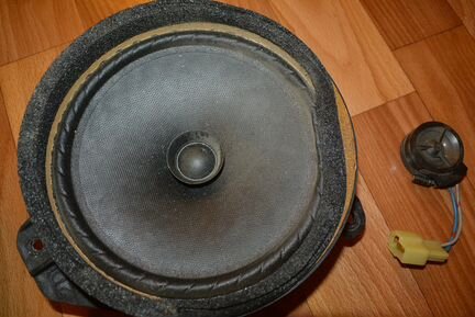 Штатная акустика Субару