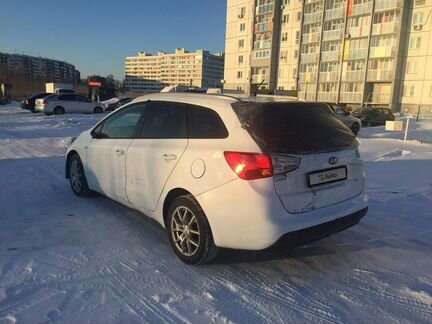 KIA cee'd 1.6 МТ, 2013, битый, 78 000 км