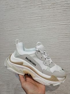Кроссовки Balenciaga triple s белые