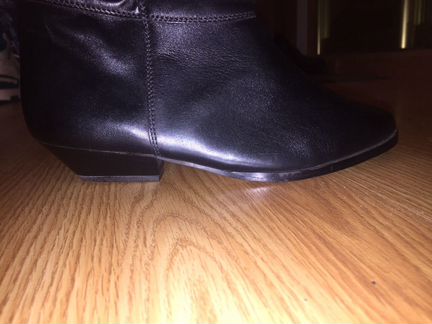 Женские сапоги