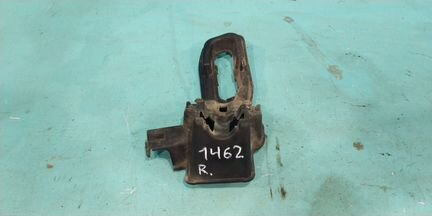 Крепление омывателя фар Renault Latitude