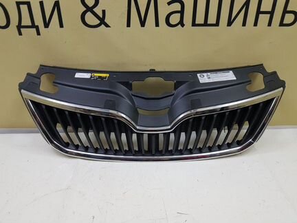Решетка радиатора Skoda Rapid