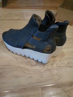 Босоножки на платформе